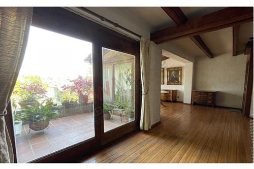 Imagen 9 de CASA EN VENTA EN CIUDAD DE MÉXICO, DENTRO DE LA PRIVADA REAL DE LAS LOMAS, EN LAS LOMAS DE CHAPULTEP