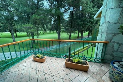 Imagen 8 de Lujosa residencia en venta en el fraccionamiento club de golf San Carlos, Metepec
