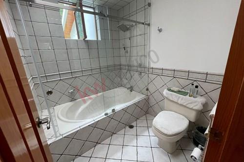 Imagen 13 de Lujosa residencia en venta en el fraccionamiento club de golf San Carlos, Metepec