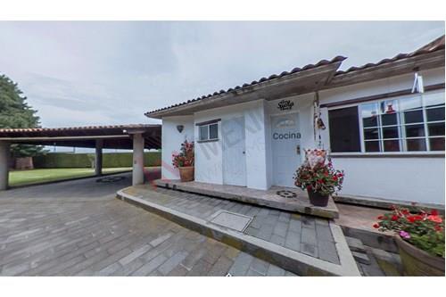 Imagen 13 de CASA EN VENTA EN CACALOMACAN TOLUCA, ESTADO DE MEXICO