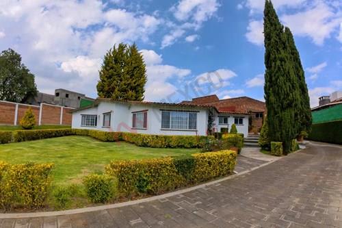 Imagen 20 de CASA EN VENTA EN CACALOMACAN TOLUCA, ESTADO DE MEXICO