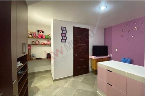 Imagen 10 de Magnifica y lujosa residencia en venta, en el fraccionamiento club de golf San Carlos.
