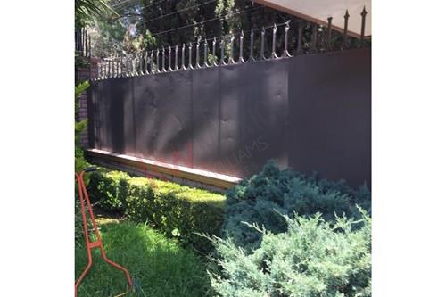 Imagen 5 de CASA EN VENTA EN METEPEC, FRACCIONAMIENTO SAN CARLOS, CALLE DE SANTA TERESA CON VISTA AL FAIRWAY.