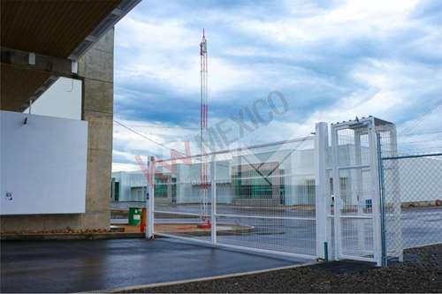 Imagen 4 de Nave industrial nueva en venta en Querétaro, frente a la Alameda
