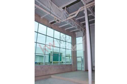 Imagen 5 de Nave industrial nueva en venta en Querétaro, frente a la Alameda
