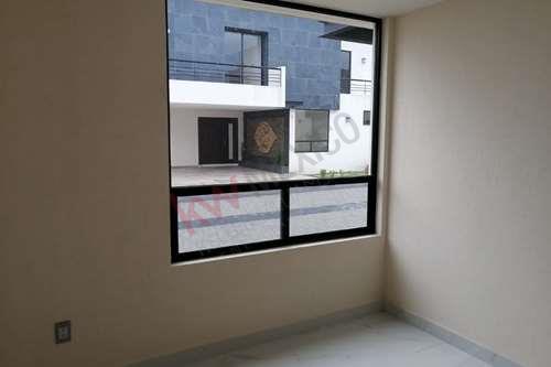 Imagen 14 de Casa en Venta Nueva, diseñada para familias modernas en Metepec, Estado de México