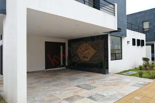 Imagen 5 de Casa en Venta Nueva, diseñada para familias modernas en Metepec, Estado de México