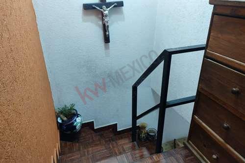 Imagen 5 de VENTA CASA EN PRIVADA HACIENDA SAN JORGE CERCA DEL PARQUE SIERRA MORELOS, TOLUCA