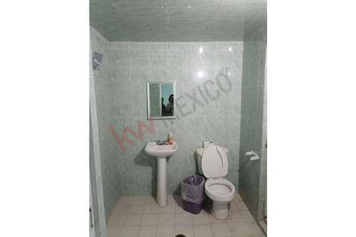 Imagen 23 de SE VENDE CASA HABITACION DE DOS NIVELES,LOCL COMERCIAL Y SALON FAMILIAR EN TOLUCA CENTRO