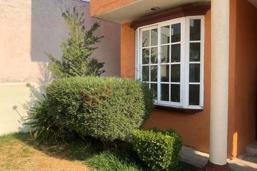 Imagen 7 de CASA CON AMPLIO JARDÍN Y HERMOSA VISTA EN LA CONCEPCIÓN COATIPAC, CALIMAYA