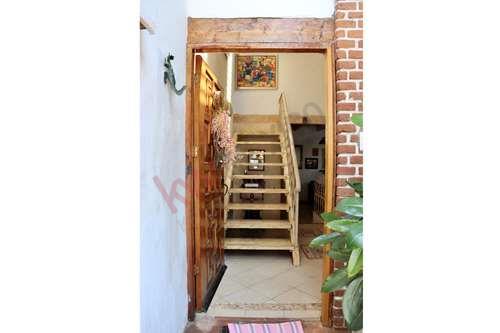 Imagen 24 de Hermosa casa en venta en Valle de Bravo, ideal para recién casados, o para familia pequeña.