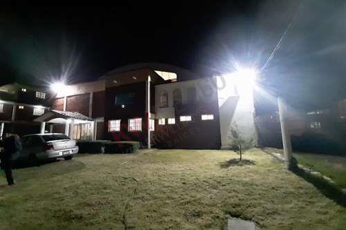 Imagen 4 de Propiedad en venta, construcción adaptable como bodega o taller, cerca de Calzada del Pacífico