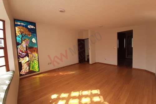 Imagen 28 de Casa en venta en club de golf en San Carlos, Metepec