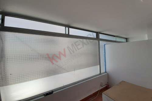 Imagen 25 de Oficina en renta de 30 mts 2 , 3er piso,ubicada en la calle de Taxco, Colonia Roma Sur, recien remod