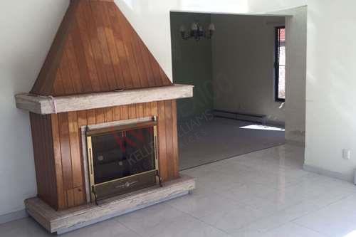 Imagen 2 de Casa en San Carlos de una planta con calefacción central
