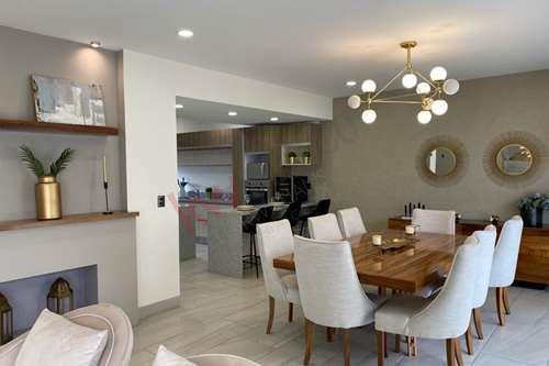 Imagen 5 de Casa en Venta con casa club en Metepec, Avenida Tecnológico en Alboreto Residencial 