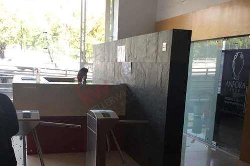 Imagen 3 de Oficina en edificio corporativo de 135 m2 en Av. Constituyentes una de las mejores y mas comunicadas