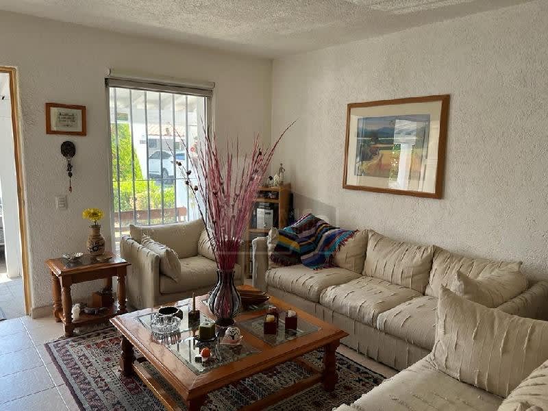 Imagen 2 de  Casa en Venta en Residencial El Castaño I, Metepec.