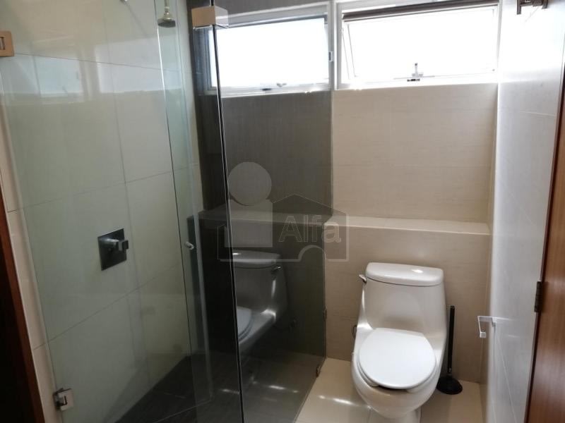 Imagen 12 de  Se vende bonito departamento de 2 recámaras y cuarto de servicio en el condominio Infiniti