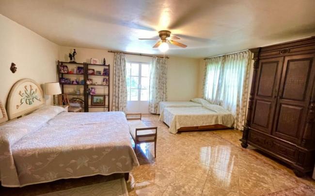 Imagen 14 de Se VENDE casa como terreno comercial en  Acapatzingo.