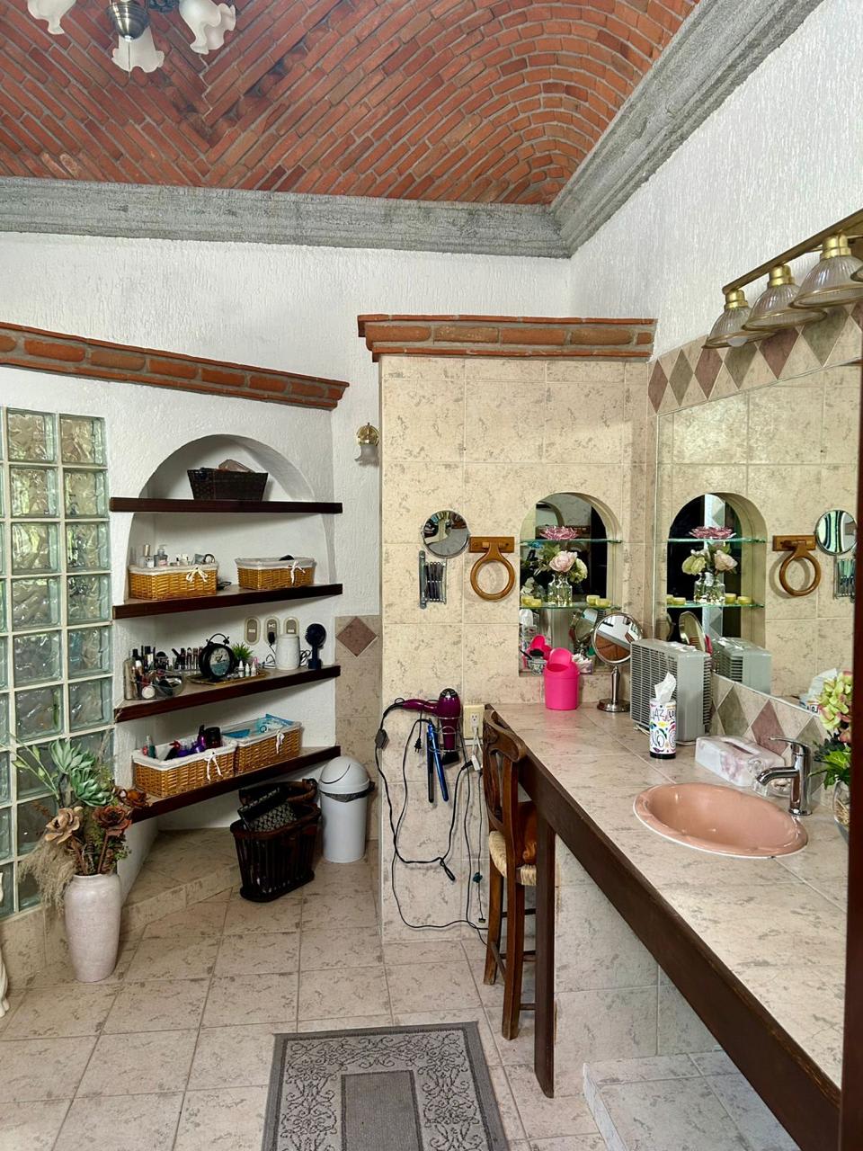 Imagen 28 de En VENTA Casa estilo Hacienda en Club de golf San Gaspar, Jiutepec Morelos.