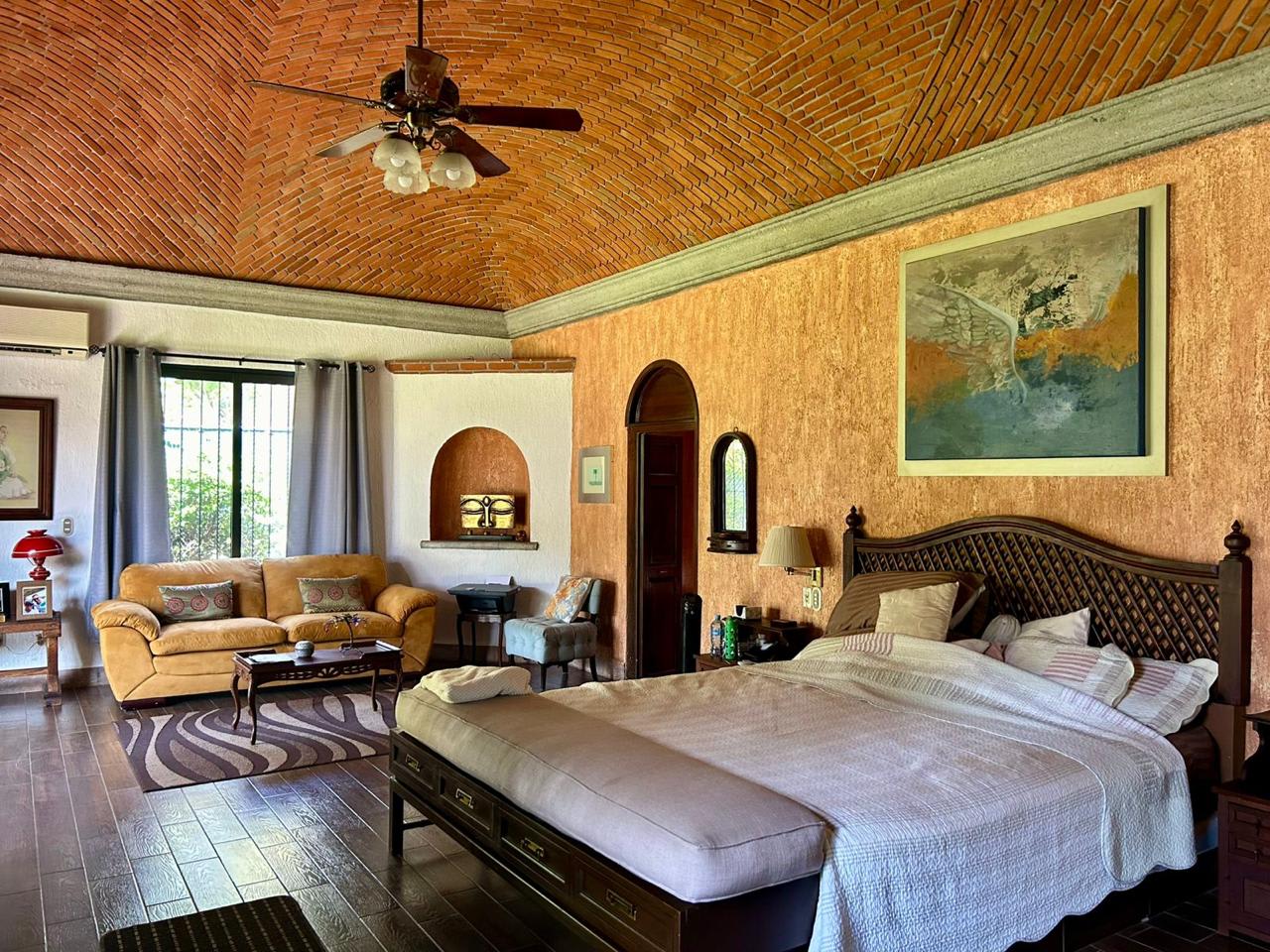 Imagen 22 de En VENTA Casa estilo Hacienda en Club de golf San Gaspar, Jiutepec Morelos.