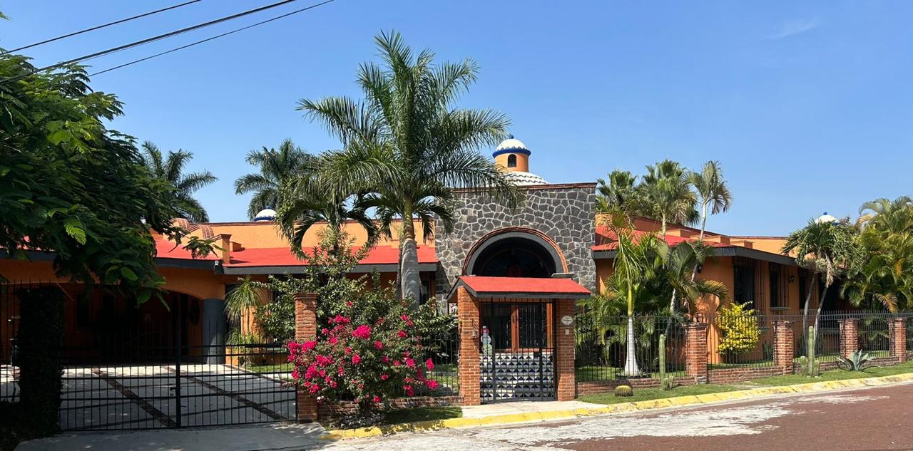 Imagen 31 de En VENTA Casa estilo Hacienda en Club de golf San Gaspar, Jiutepec Morelos.