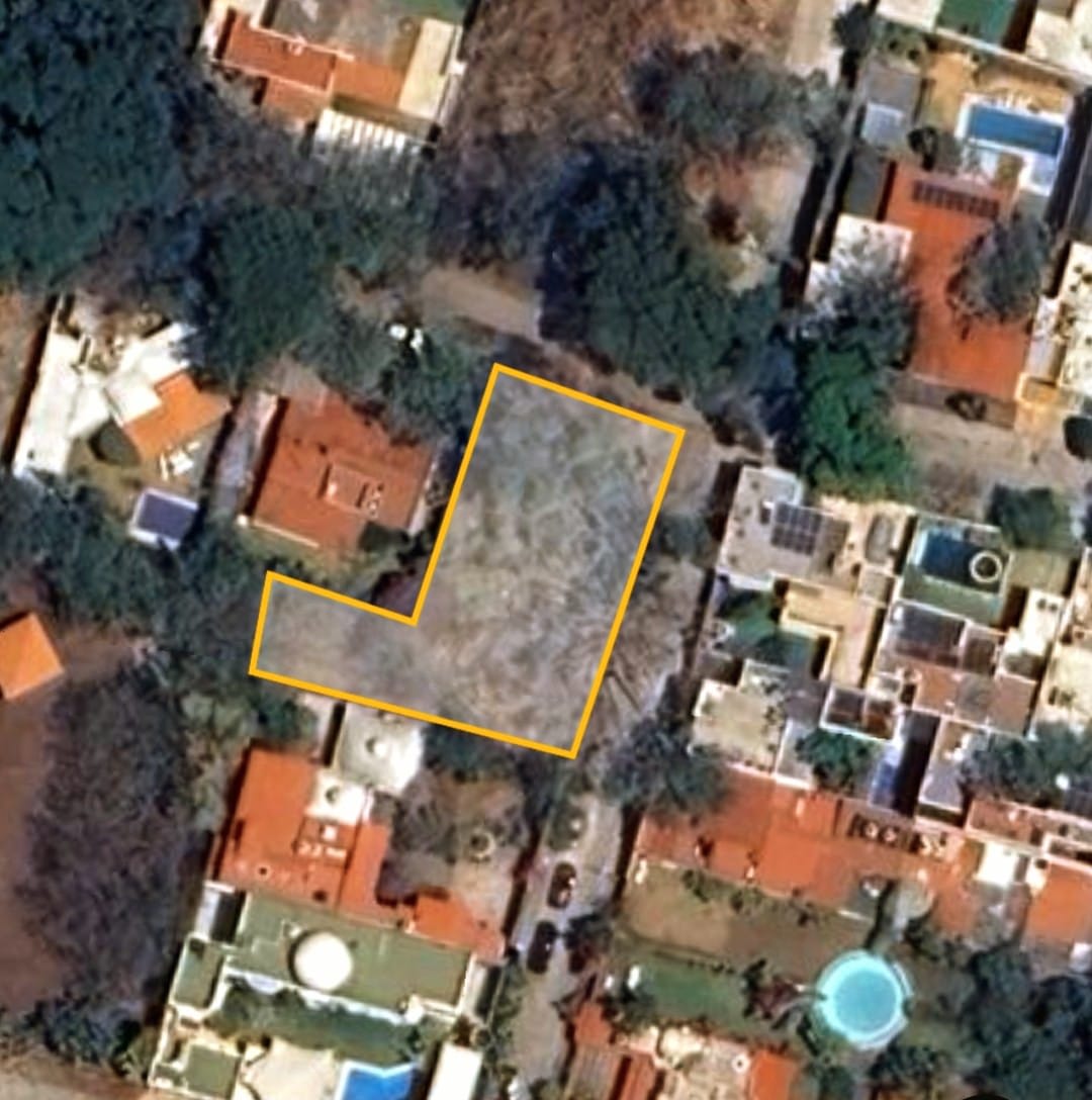 Imagen 4 de TERRENO EN VENTA EN FRACC. EXCLUSIVO  LOMAS DE VISTA HERMOSA 