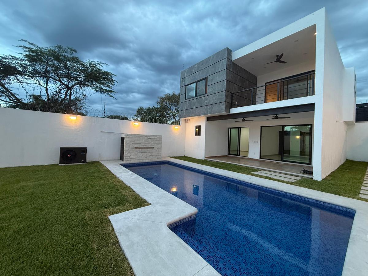 Imagen 17 de Casa con Alberca en Fraccionamiento Brisas, Temixco Morelos