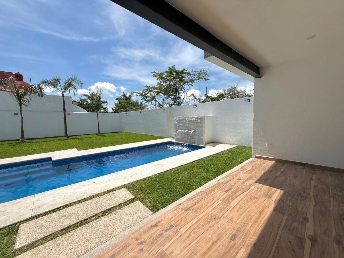 Imagen 5 de Casa con Alberca en Fraccionamiento Brisas, Temixco Morelos