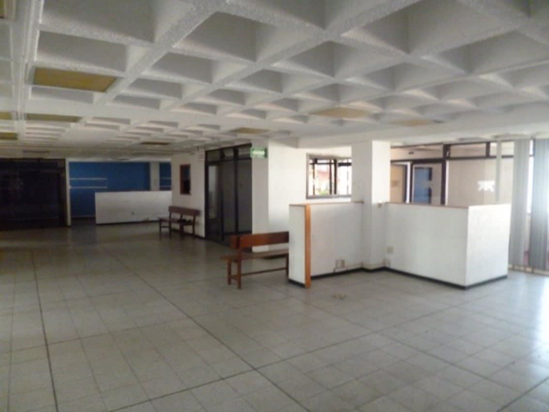 Imagen 3 de Edificio de productos en el centro de Cuernavaca en esquina