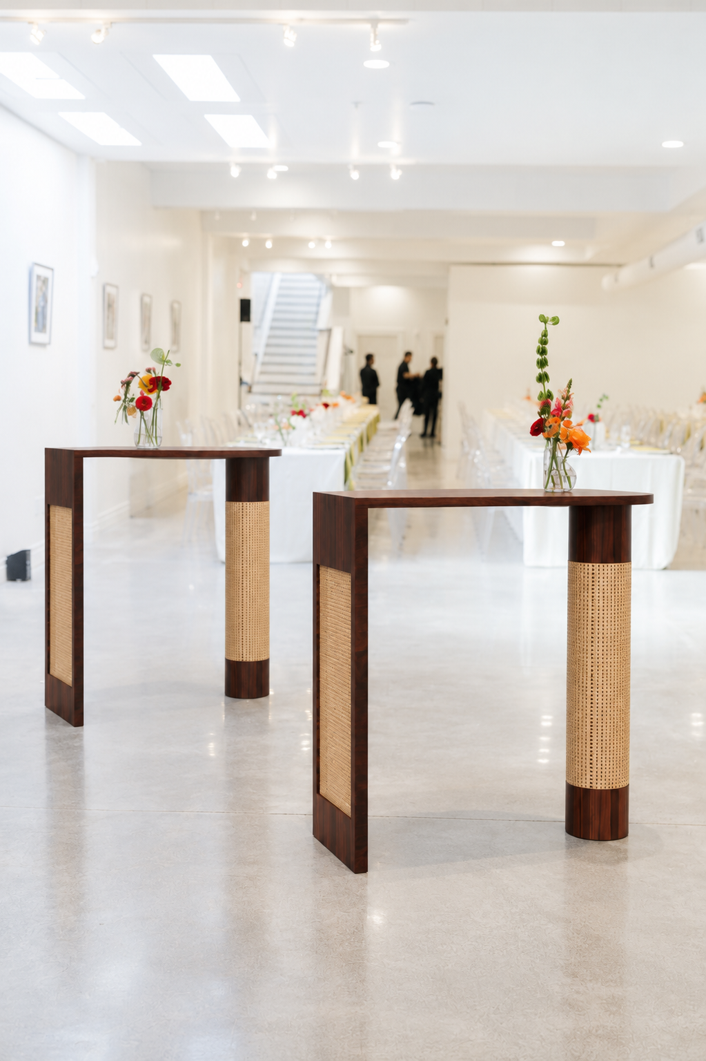 Meraki Bar Table