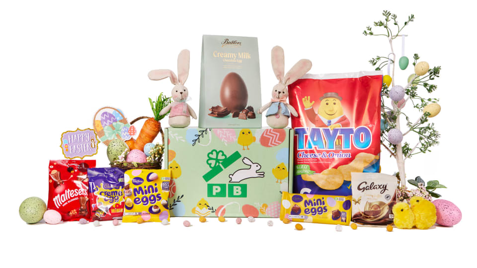 Easter gift box with Butlers chocolate egg, Tayto crisps, Cadbury Mini Eggs, Maltesers, plush bunnies and Easter decorations