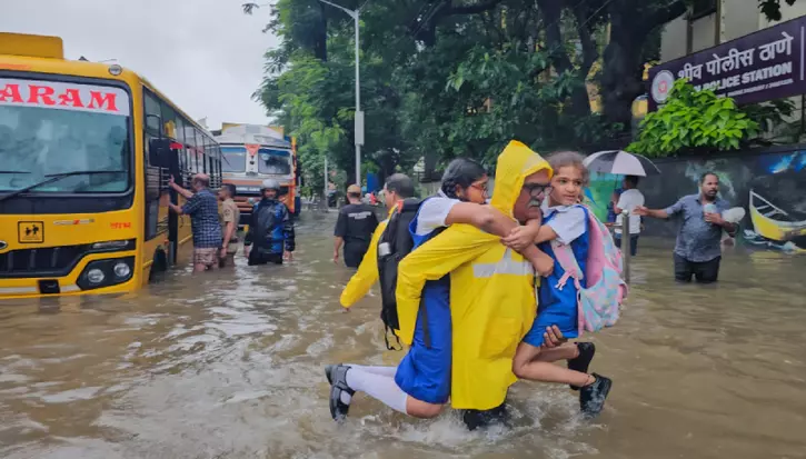Mumbai Drowns: Heavy Rains Bring the City to a Standstill