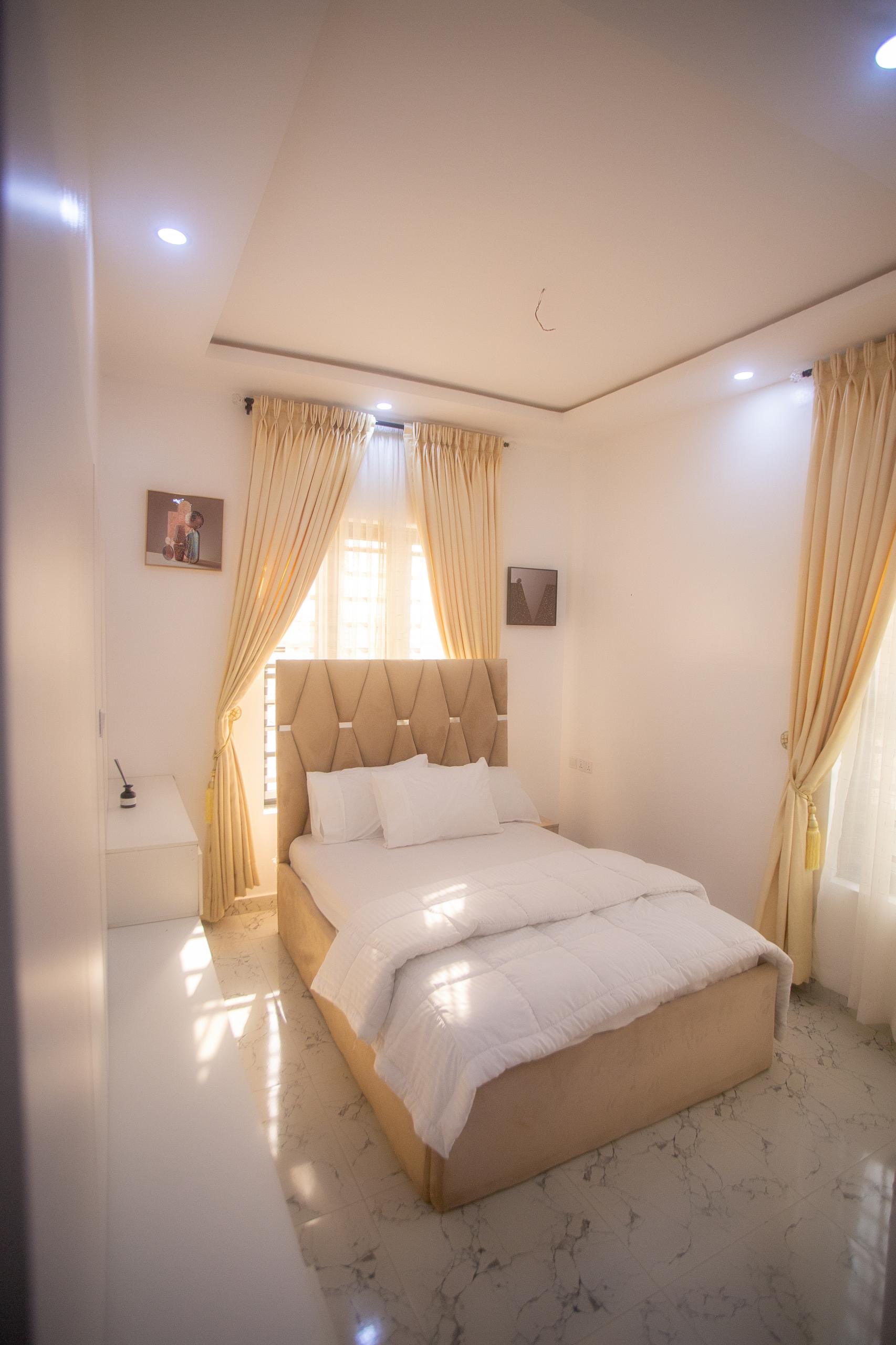3BEDROOM BUNGALOW +BQ @ CELEBRATION PARKLAND ESTATE Eleko, Lekki - Image 4