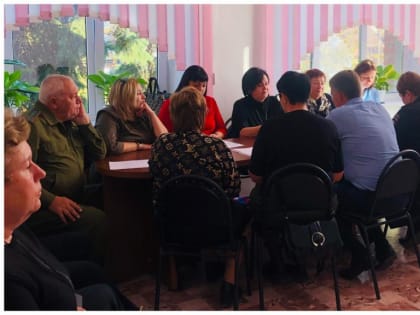 Состоялось очередное заседание комиссии по делам несовершеннолетних