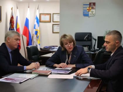 Глава Таганрога обсудила проблемы города на депутатском часе