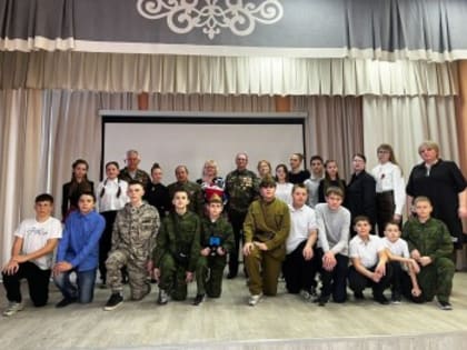 В школе №5 имени атамана М.И. Платова состоялся, посвященный Дню памяти о россиянах, исполнявших служебный долг за пределами Отечества