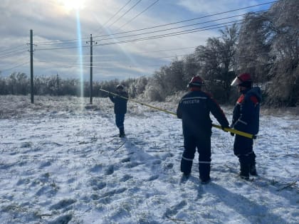 Более 40 бригад «Россети Юг» ликвидируют последствия непогоды в районах Ростовской области
