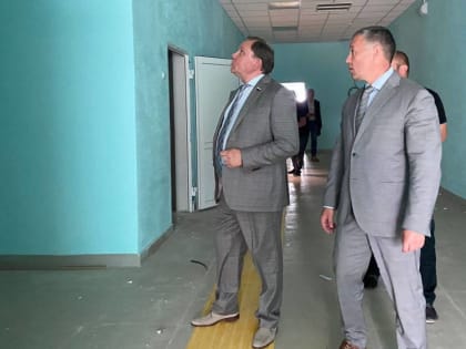 Депутат Госдумы Виктор Дерябкин: В Волгодонске завершается строительство новой школы и третьего моста