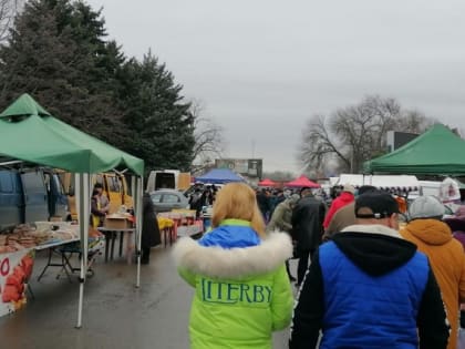 Азовчан приглашают на ярмарку.