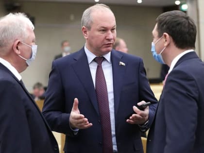 Бывший мэр Ростова Виталий Кушнарев стал главным молчуном среди депутатов в Госдуме