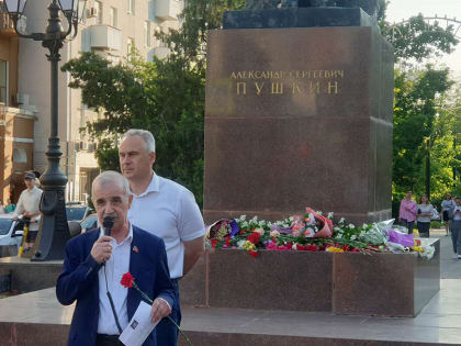 "Тысячелетиями накапливаются и вечно живут в слове несметные сокровища человеческой мысли и опыта". День Русского языка в Ростове-на-Дону