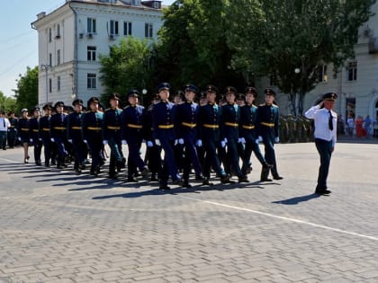 В Таганроге ВУЦ ЮФУ выпустил более 100 молодых офицеров