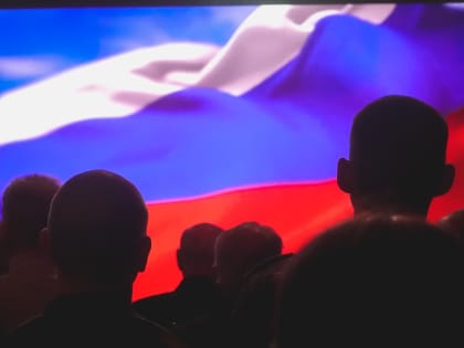 Власти Ростова рассказали о мероприятиях в честь Дня флага России 22 августа