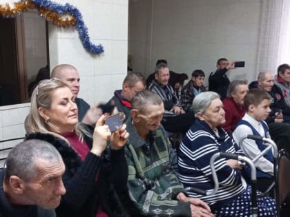 Комплексный социальный центр Волгодонска встретил Новый год с новыми надеждами