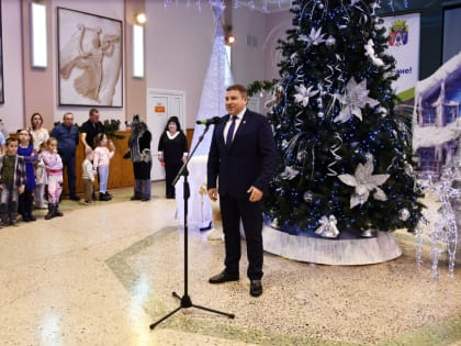 В Аксайском районном доме культуры «Факел» состоялась традиционная Ёлка главы Администрации Аксайского района