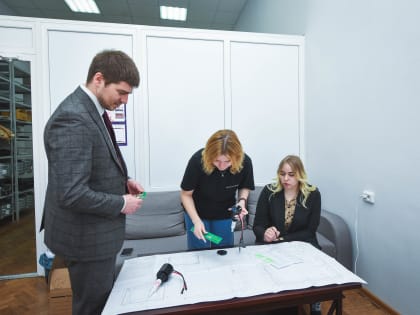 ТРИ ДЕСЯТКА ЛЕТ - НА СЛУЖБЕ НПИ!