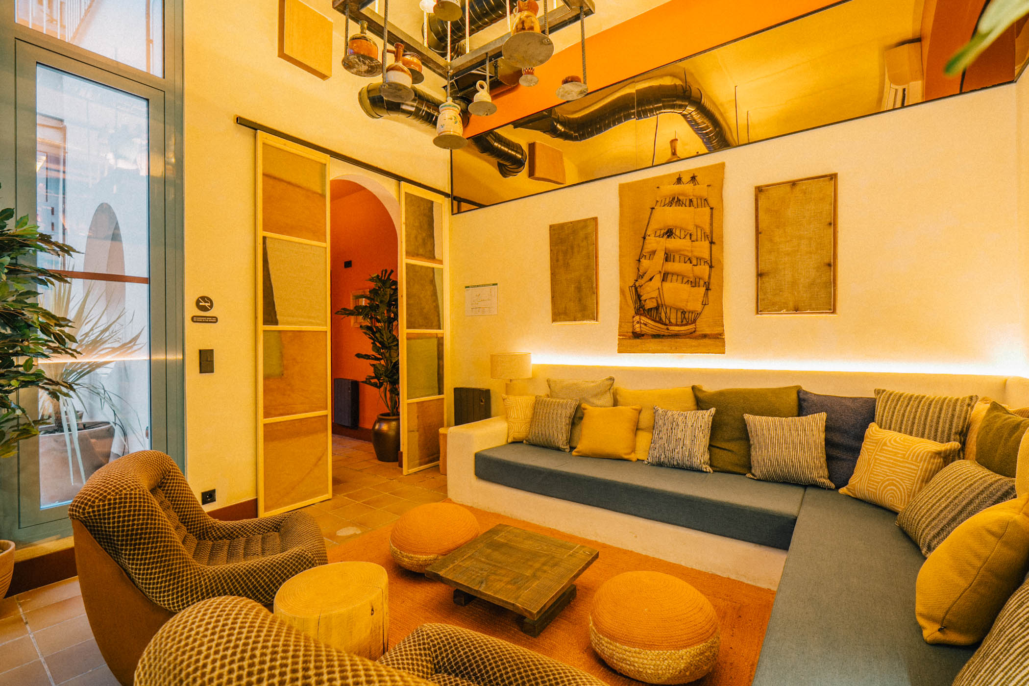 Enjoy a vibrant Coliving house in Madrid