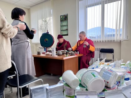 Ламы Иволгинского дацана освятили продукцию ТД «Молоко Бурятии»